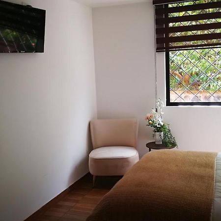 Chapelet Hostal Tababela Dış mekan fotoğraf