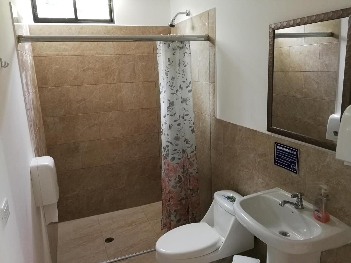 Chapelet Hostal Tababela Dış mekan fotoğraf