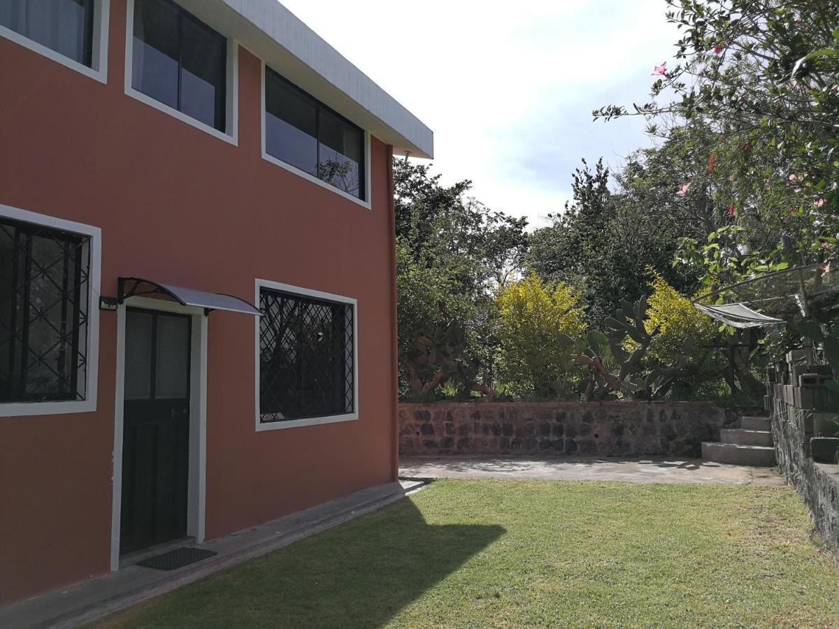 Chapelet Hostal Tababela Dış mekan fotoğraf