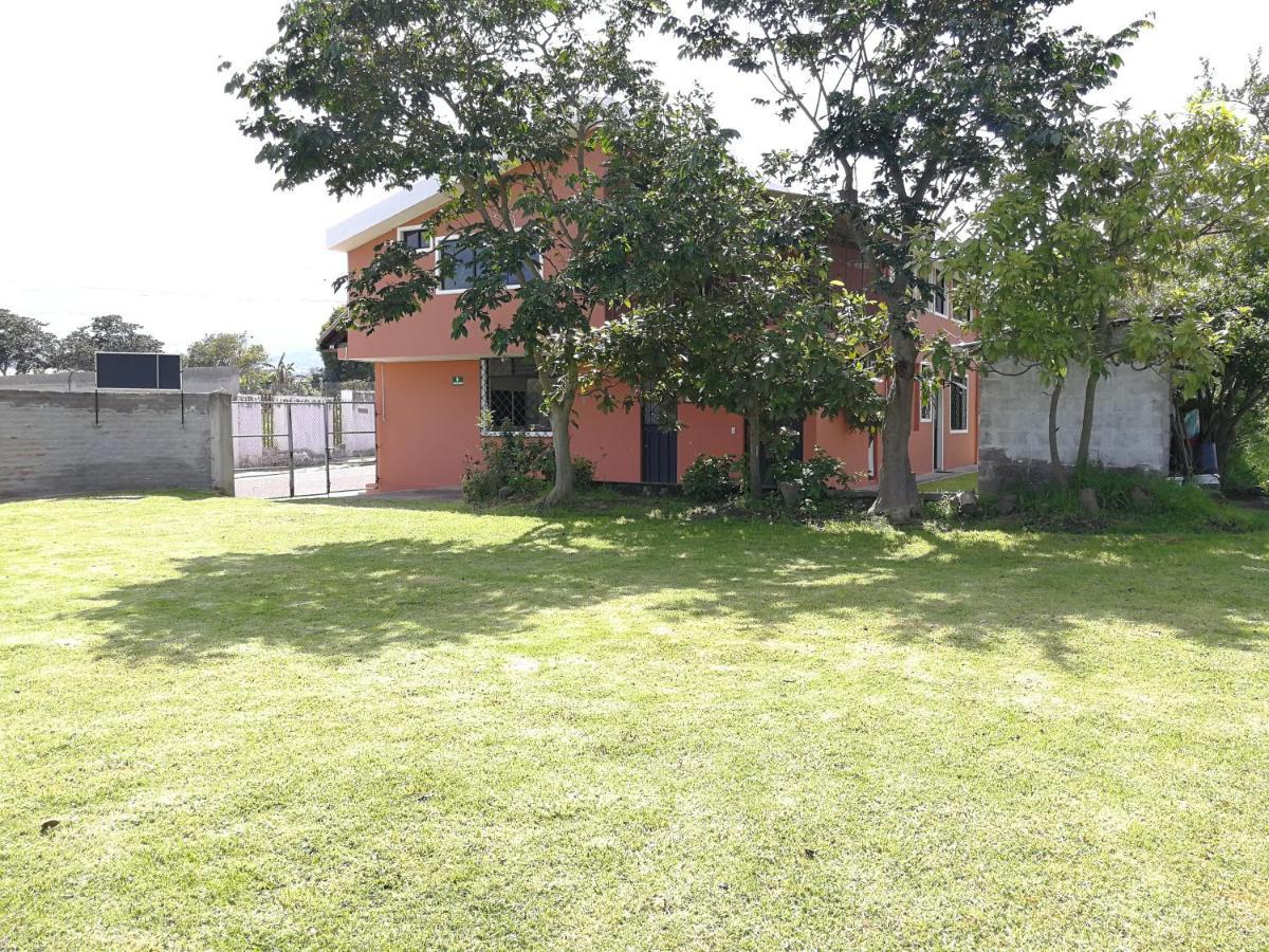 Chapelet Hostal Tababela Dış mekan fotoğraf
