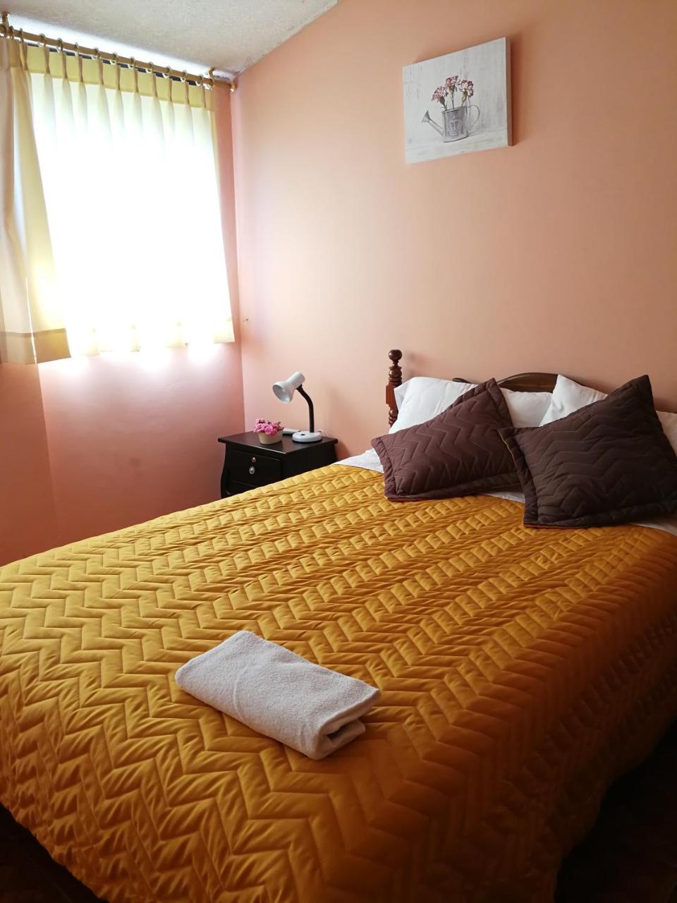 Chapelet Hostal Tababela Dış mekan fotoğraf