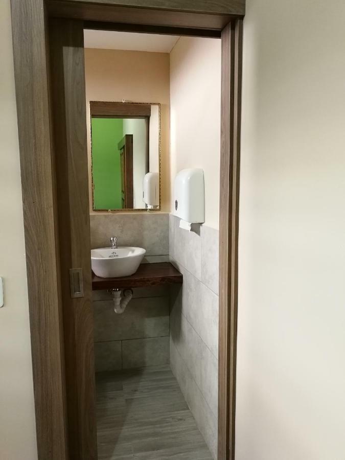 Chapelet Hostal Tababela Dış mekan fotoğraf