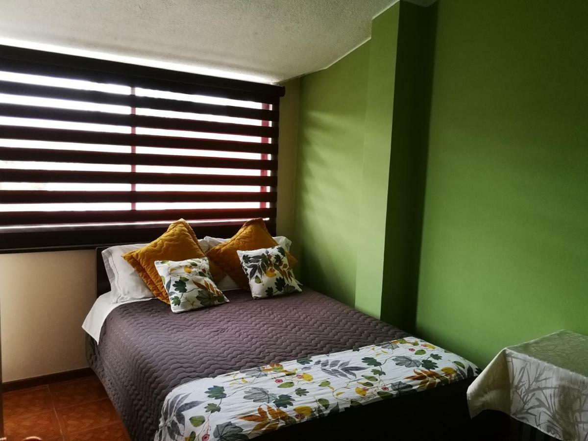 Chapelet Hostal Tababela Dış mekan fotoğraf