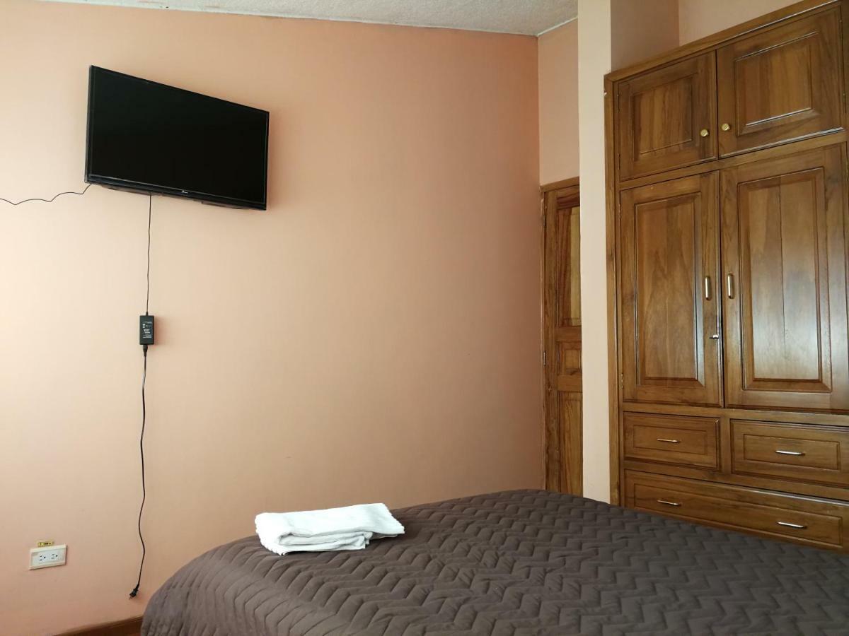 Chapelet Hostal Tababela Dış mekan fotoğraf